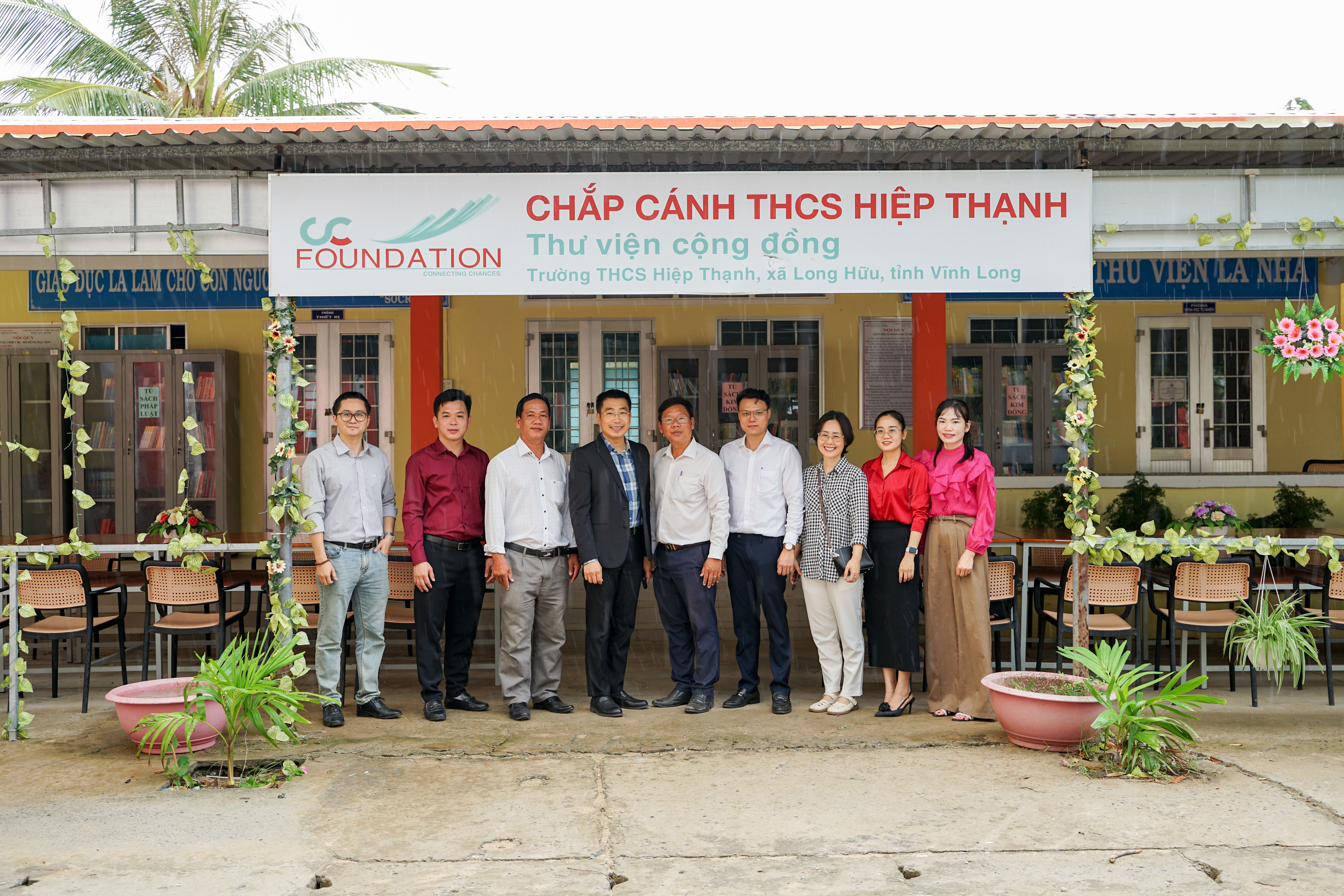 Khánh thành thư viện cộng đồng và khu thể chất học đường trị giá 440 triệu đồng tại xã Long Hữu