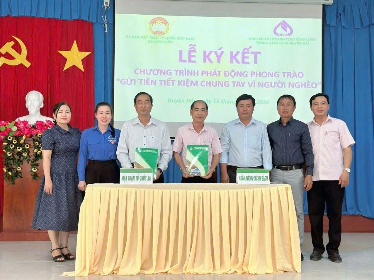 Ký kết chương trình phát động phòng trào “Gửi tiền tiết kiệm chung tay vì người nghèo”