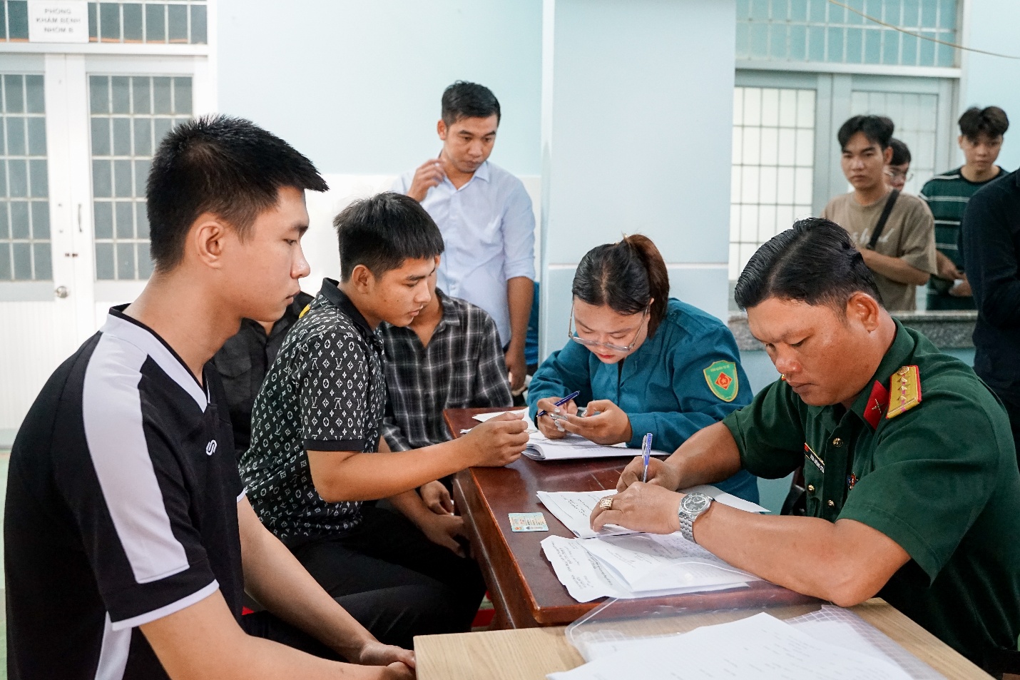 Long Hữu tổ chức khám sơ tuyển nghĩa vụ quân sự năm 2026