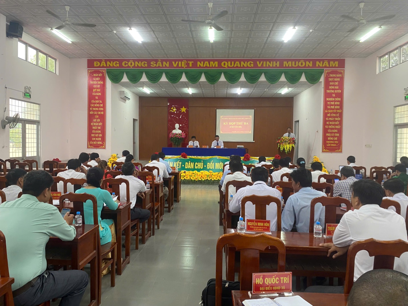 HỘI ĐỒNG NHÂN DÂN XÃ LONG HỮU KHAI MẠC KỲ HỌP THỨ 3 (KỲ HỌP CHUYÊN ĐỀ) KHÓA X, NHIỆM KỲ 2021 – 2026
